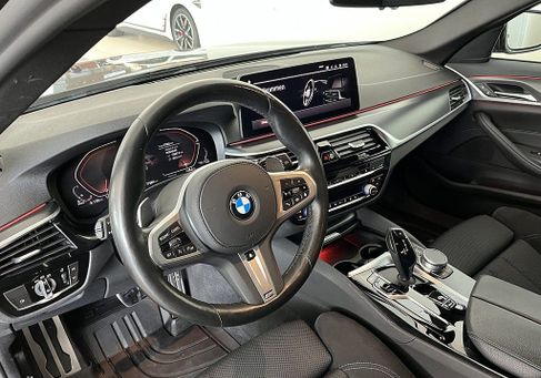 BMW 520, 2021 3