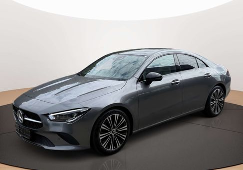 Mercedes-Benz CLA 200, 2021