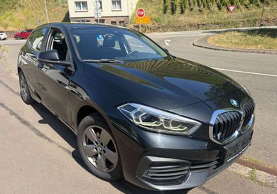 BMW 118, 2022