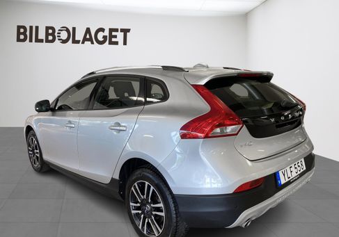 Volvo V40 Cross Country, 2017