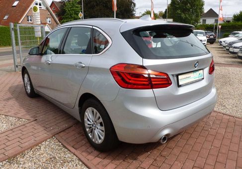 BMW 218, 2021