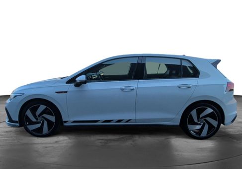 Volkswagen Golf, 2023 2