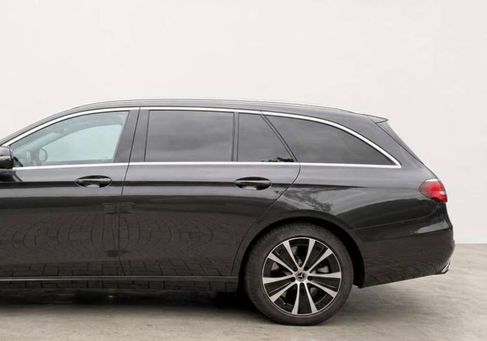 Mercedes-Benz E 300, 2022 2