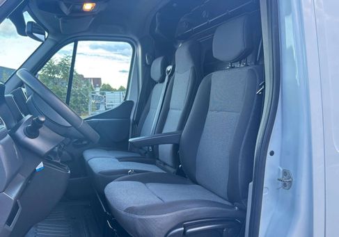 Renault Master, 2019 3