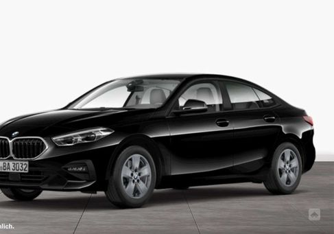 BMW 218, 2021