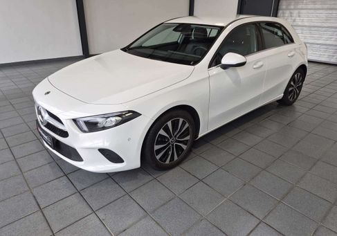 Mercedes-Benz A 180, 2022