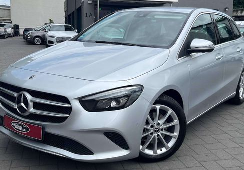 Mercedes-Benz B 180, 2019 3