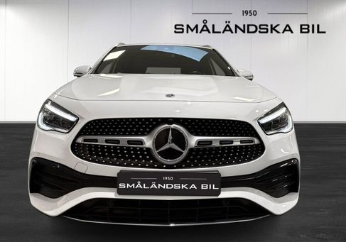 Mercedes-Benz GLA 250, 2022