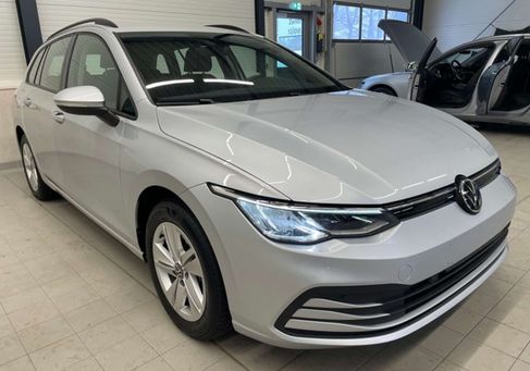 Volkswagen Golf, 2022 3
