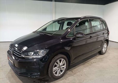 Volkswagen Touran, 2022 3