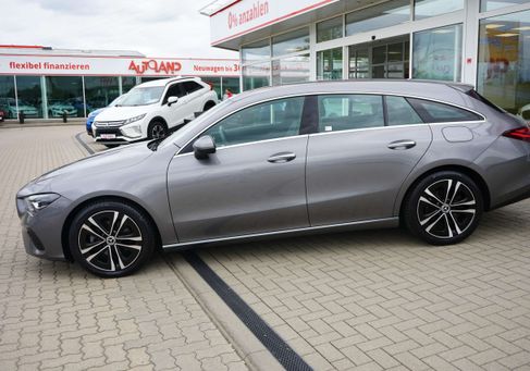 Mercedes-Benz CLA 200, 2023