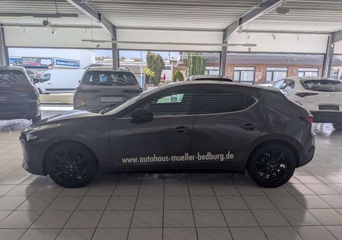 Mazda 3, 2025