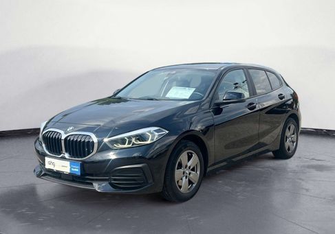 BMW 118, 2022