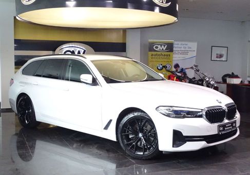 BMW 520, 2023 3
