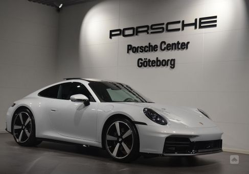 Porsche 911, 2025