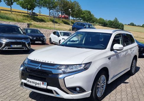 Mitsubishi Outlander, 2020