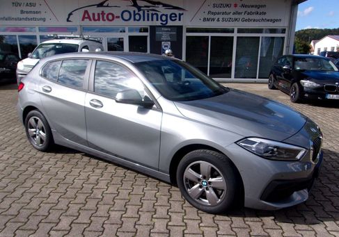 BMW 118, 2022