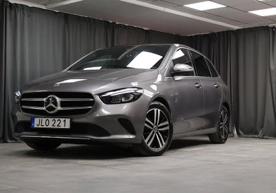 Mercedes-Benz B 180, 2022