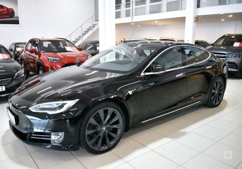 Tesla Model S, 2020