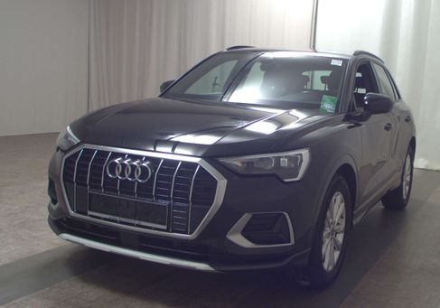 Audi Q3, 2022 2