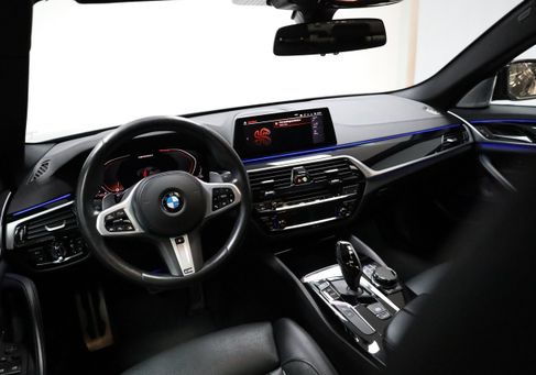 BMW M550, 2020