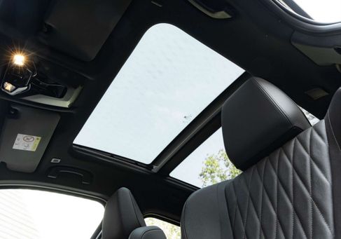 BMW 220, 2022 3