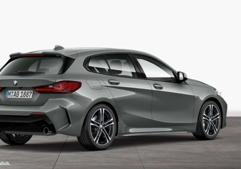 BMW 120, 2023