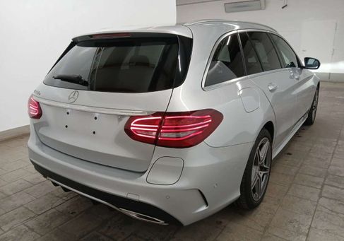 Mercedes-Benz C 300, 2020