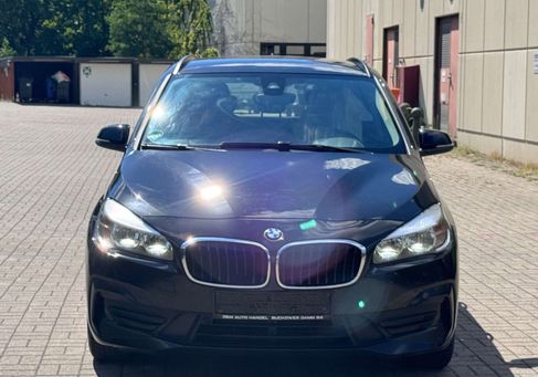 BMW 216, 2019