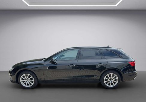 Audi A4, 2022