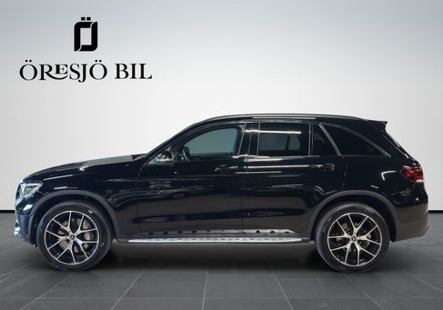 Mercedes-Benz GLC 300, 2021