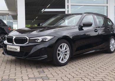 BMW 318, 2023