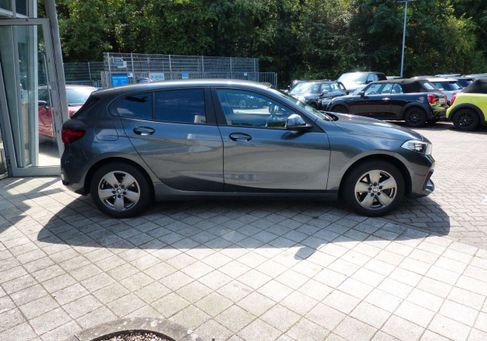 BMW 118, 2019