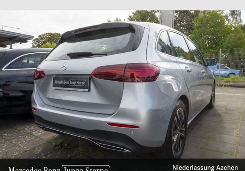 Mercedes-Benz B 200, 2026 3