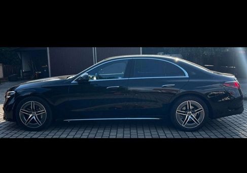 Mercedes-Benz E 220, 2024