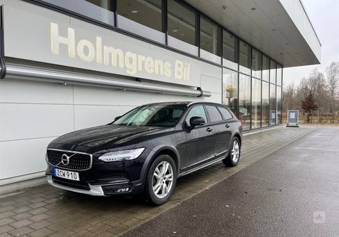 Volvo V90 Cross Country, 2018