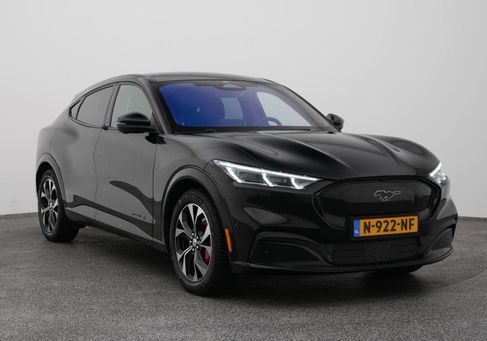 Ford Mustang Mach-E, 2021