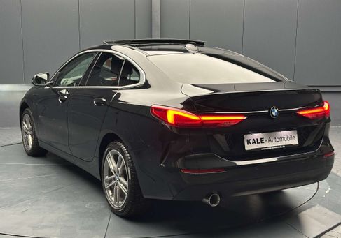 BMW 216, 2023