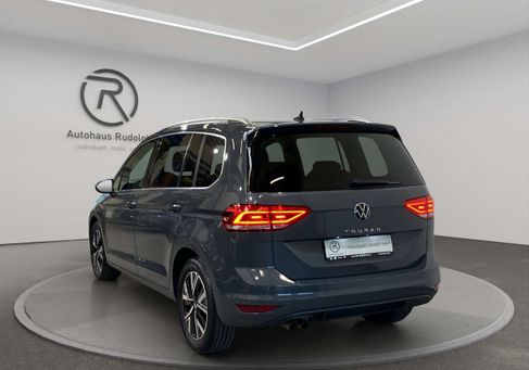 Volkswagen Touran, 2022 3