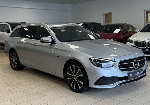 Mercedes-Benz E 300, 2021 3