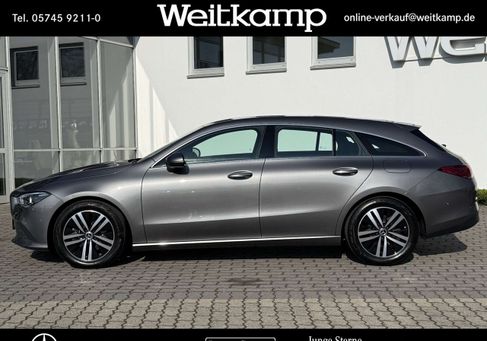 Mercedes-Benz CLA 180, 2022