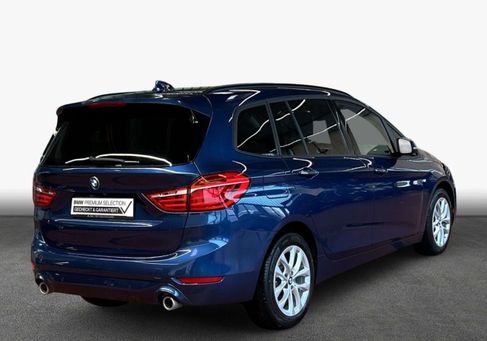 BMW 220, 2022