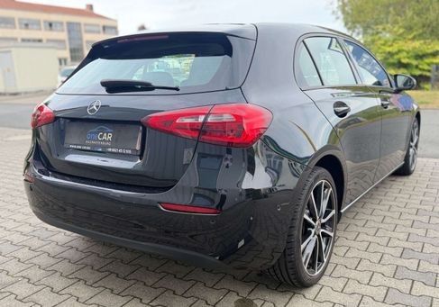 Mercedes-Benz A 180, 2022