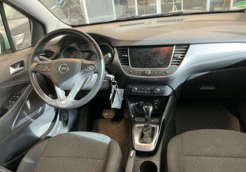 Opel Crossland X, 2017