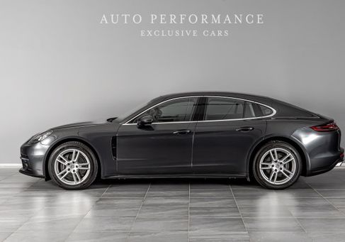 Porsche Panamera, 2018