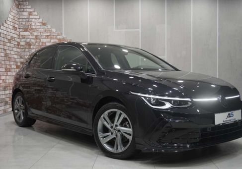 Volkswagen Golf, 2022