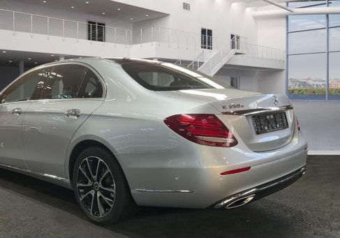 Mercedes-Benz E 350, 2017