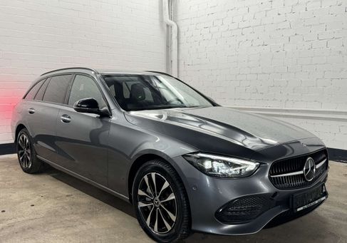 Mercedes-Benz C 300, 2022