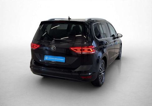 Volkswagen Touran, 2022 3