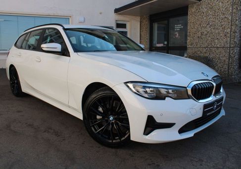 BMW 330, 2021